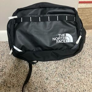 The North Face Base Camp Voyager Sling